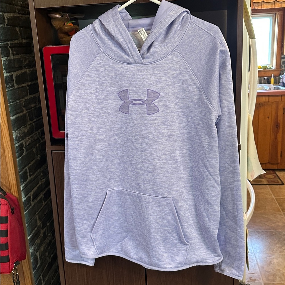 Under Armour Lavender Hoodie in size XL